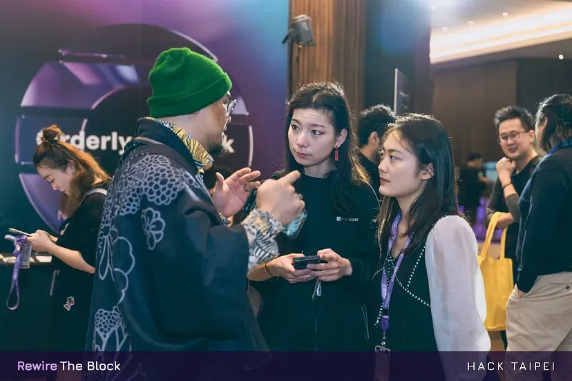 orderly-at-hack-taipei